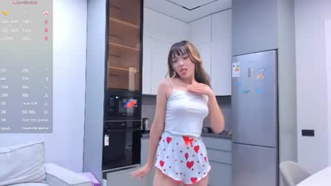 Akari online show from June 11, 1:27 am