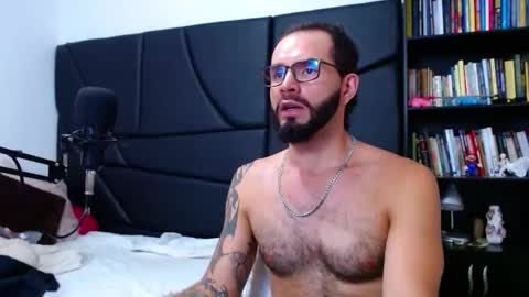 akiles online show from January 7, 11:54 pm