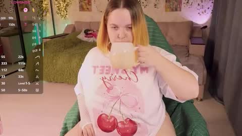 Aki online show from October 20, 1:16 pm