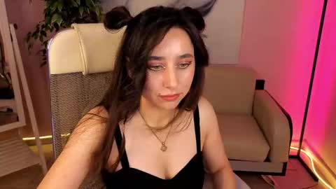 Snapshot of akirarh chatting on October 11, 1:16 pm help me reach 25 thumbs up online show from October 11, 1:16 pm