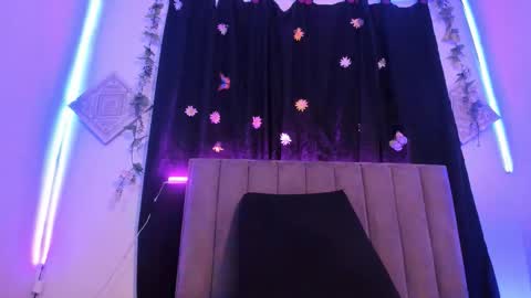 akirastone_ online show from September 16, 12:40 pm