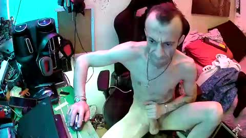aktorihann online show from June 19, 1:33 am