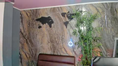 ALAHIA online show from April 13, 5:17 pm