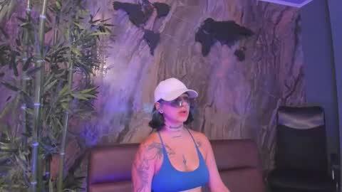 ALAHIA online show from December 17, 6:14 pm