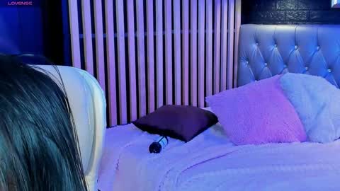 Alaia Alegria online show from November 6, 11:30 pm