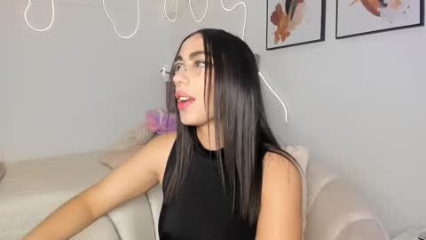 Alaia Alegria online show from March 29, 12:34 am