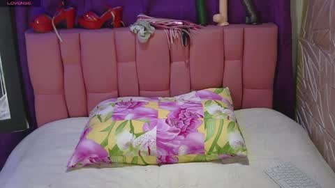 alaia_boobs online show from April 2, 3:25 am