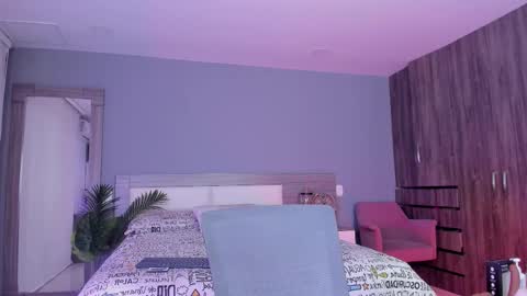 alaiaguerra online show from October 25, 9:37 pm