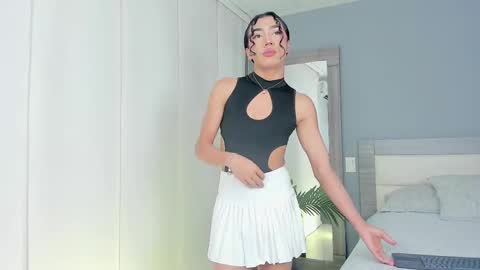 alaiaguerra online show from September 17, 7:39 pm