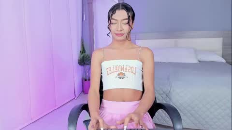 alaiaguerra online show from October 4, 9:01 pm