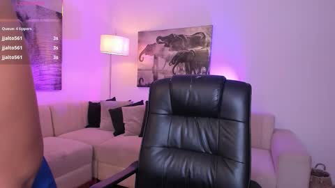 Alaia online show from November 4, 7:37 pm