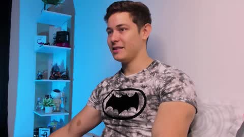 Alan Hadid online show from November 11, 8:55 pm