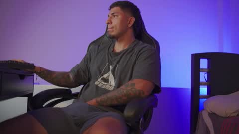 Alan online show from November 19, 5:40 am