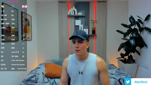 Alan  Kevin can we reach 100 thumbs up please guys  online show from March 28, 7:04 pm