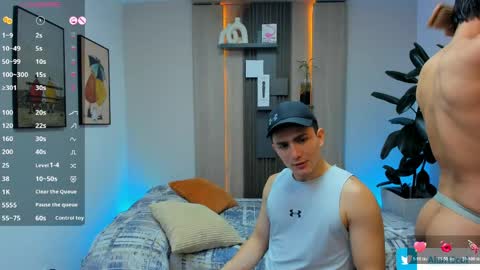 Alan  Kevin can we reach 100 thumbs up please guys  online show from April 22, 7:21 pm