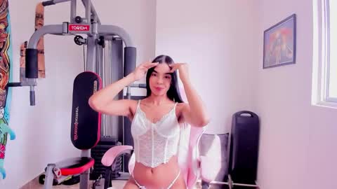 Alana online show from November 2, 1:44 pm