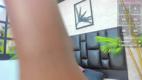 Alana online show from September 16, 1:02 pm