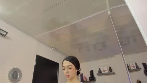 Maeve  online show from March 5, 11:06 am