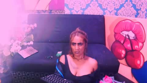 alanadelray online show from February 27, 8:24 am