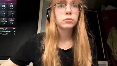 Stella online show from September 15, 4:19 pm