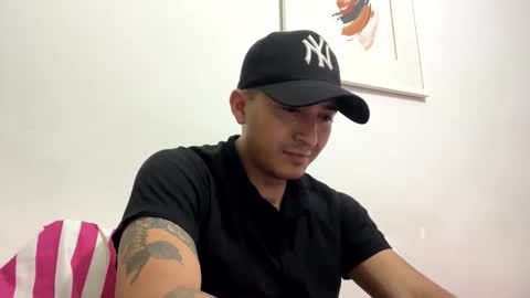 alanj998 online show from October 6, 3:13 am