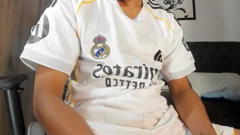 alannaughty_ online show from January 9, 1:44 am