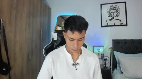 alannaughty_ online show from March 8, 8:46 pm