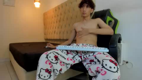 alantrickz365 online show from March 4, 2:52 am