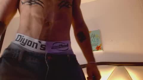 Snapshot of albertbernal69 chatting on October 22, 4:04 am Albert online show from October 22, 4:04 am