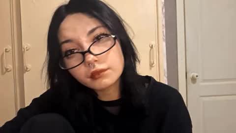 alberthamazierski online show from November 26, 5:10 pm