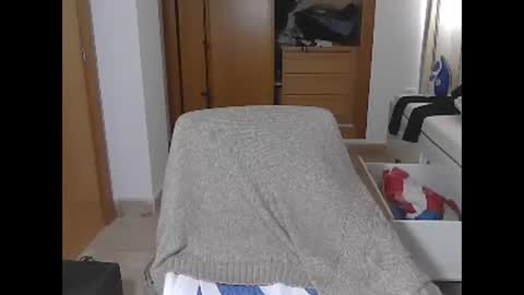 albertolr94730288 online show from January 4, 12:59 pm