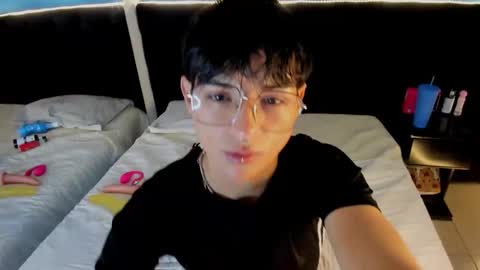 Snapshot of ale_aurarashi chatting on September 13, 3:09 am ale_aurarashi online show from September 13, 3:09 am