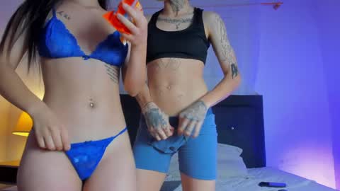 ale_cruzz online show from March 28, 4:19 pm