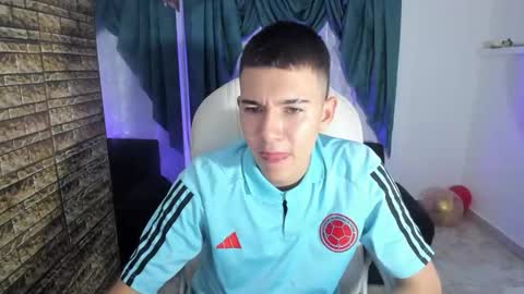 Aleck Boy online show from November 18, 8:34 pm