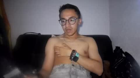 aleexrune online show from April 15, 12:36 am