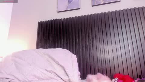 aleja__slav3 online show from February 22, 9:23 am