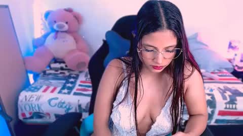 Snapshot of alejaharker chatting on September 24, 4:19 am Aleja Harker online show from September 24, 4:19 am