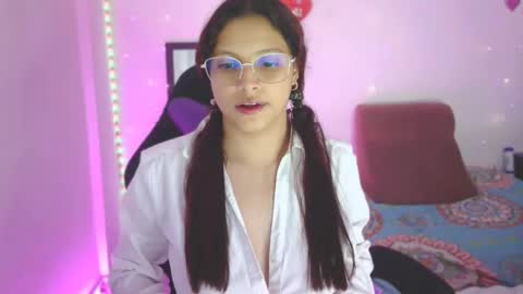 Snapshot of alejaharker chatting on March 5, 2:57 am Aleja Harker online show from March 5, 2:57 am