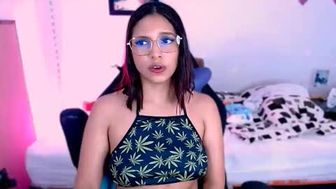 Snapshot of alejaharker chatting on October 21, 4:50 am Aleja Harker online show from October 21, 4:50 am