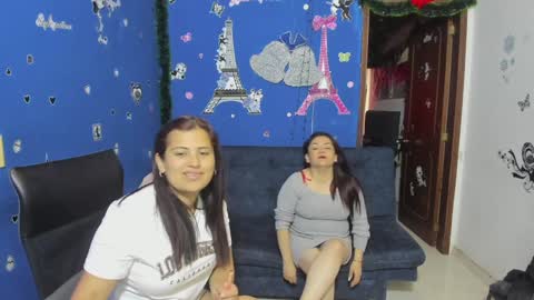 zoe and Kataleya online show from January 31, 1:34 pm