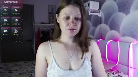 Snapshot of alekasamui chatting on October 5, 11:23 pm Aleksa online show from October 5, 11:23 pm