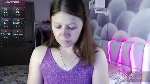 Snapshot of alekasamui chatting on September 29, 1:04 am Aleksa online show from September 29, 1:04 am