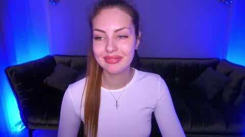 aleksaloree online show from November 3, 2:40 pm