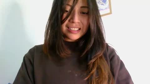 QUEEN OFF MILk  IM BACK  15 NOV online show from February 22, 10:45 pm