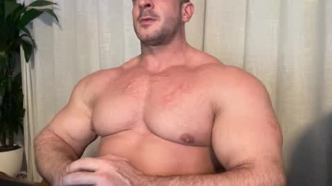 Alessandrobuilder online show from October 29, 8:20 pm