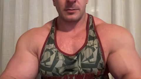 Alessandrobuilder online show from September 16, 9:51 pm