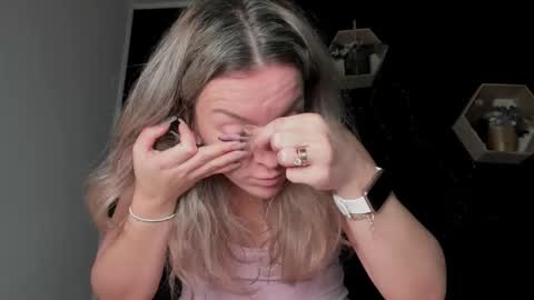 alesys69 online show from February 3, 10:25 pm