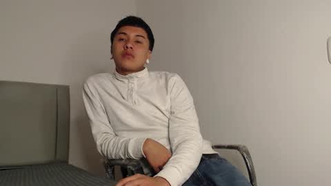 Owen online show from March 26, 3:12 am