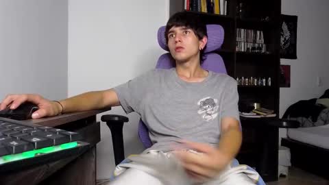 alex_connorr online show from November 7, 3:42 am