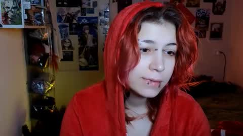 alex_howell online show from December 18, 9:10 pm